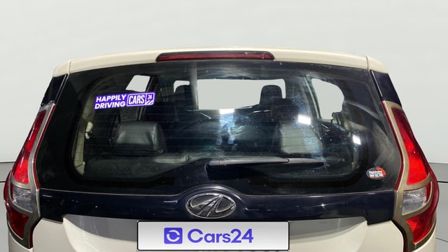 View Mahindra Marazzo Image 4 Used Mahindra Marazzo Image 4