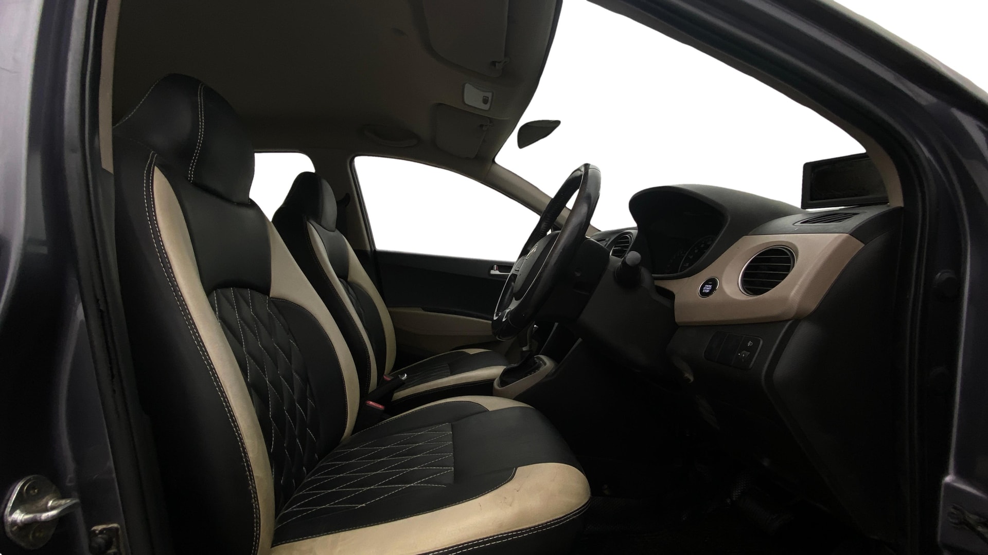 View 2015 Hyundai Grand i10 Asta AT 1.2 Kappa VTVT Image 26 Used 2015 Hyundai Grand i10 Asta AT 1.2 Kappa VTVT Image 26