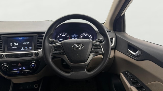 View Hyundai Verna Image 21 Used Hyundai Verna Image 21