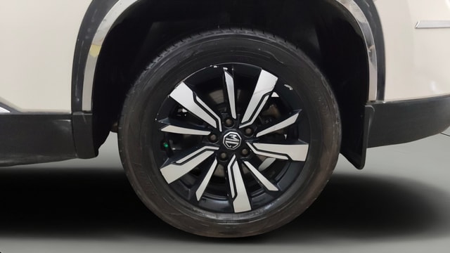 View MG Hector Plus Image 8 Used MG Hector Plus Image 8
