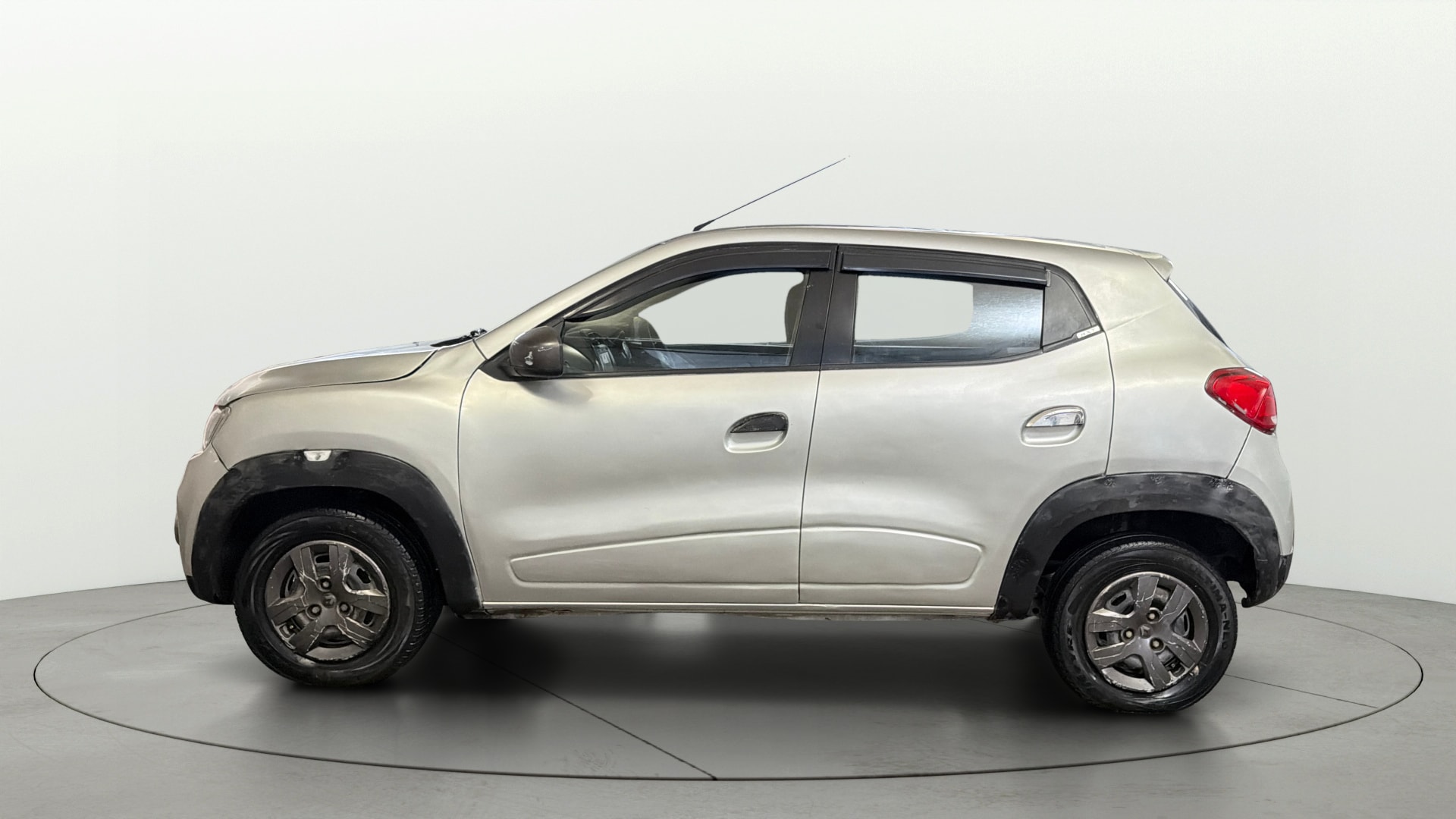 View 2017 Renault Kwid RXT 1.0 Image 5 Used 2017 Renault Kwid RXT 1.0 Image 5