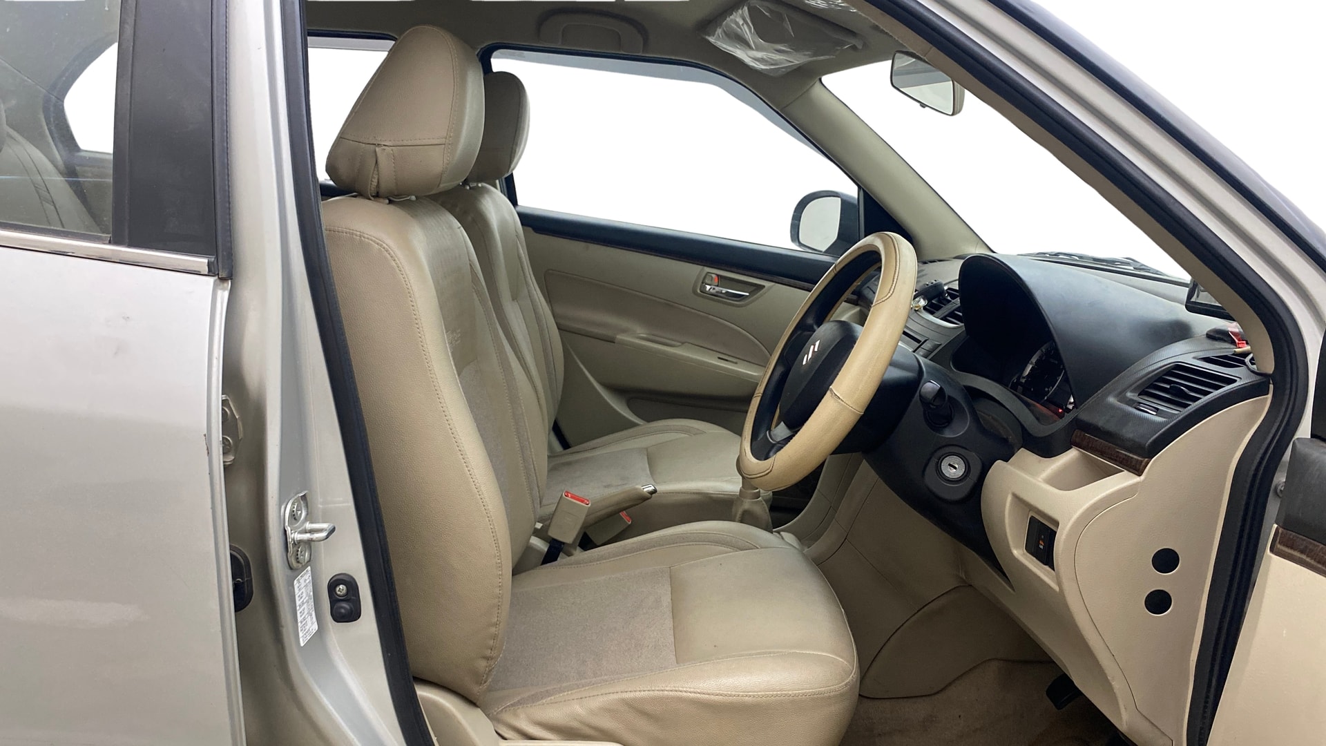 View 2015 Maruti Suzuki 1000 Base Variant Image 25 Used 2015 Maruti Suzuki 1000 Base Variant Image 25