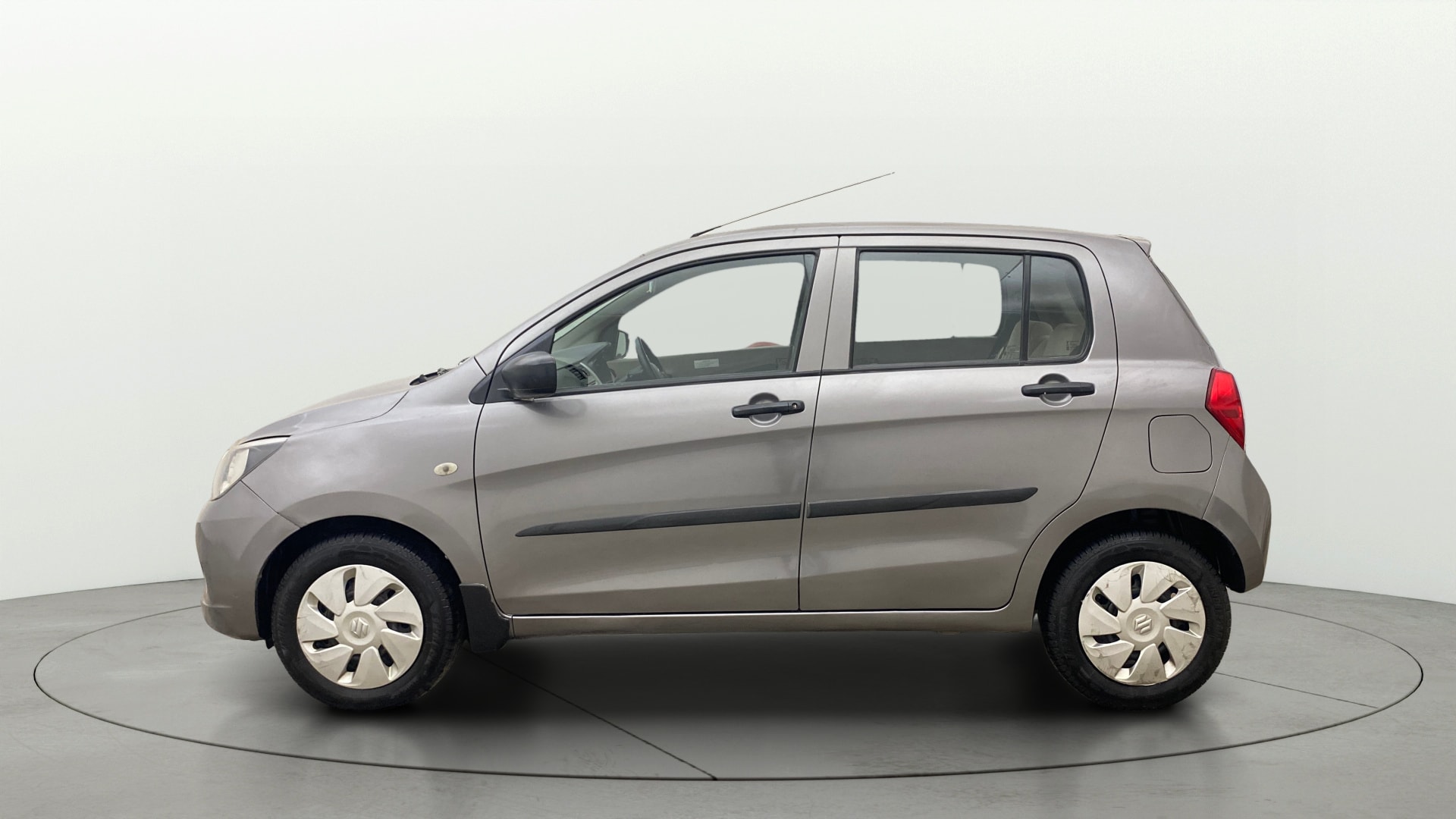 View 2015 Maruti Suzuki 1000 Base Variant Image 5 Used 2015 Maruti Suzuki 1000 Base Variant Image 5