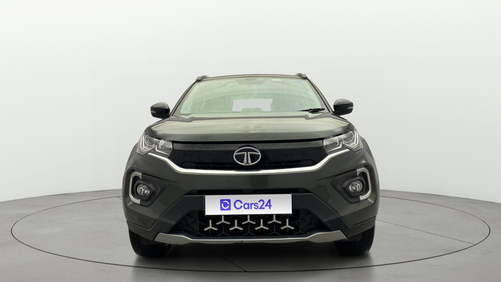 View 2020 Tata Nexon Revotron XE Image 1 Used 2020 Tata Nexon Revotron XE Image 1