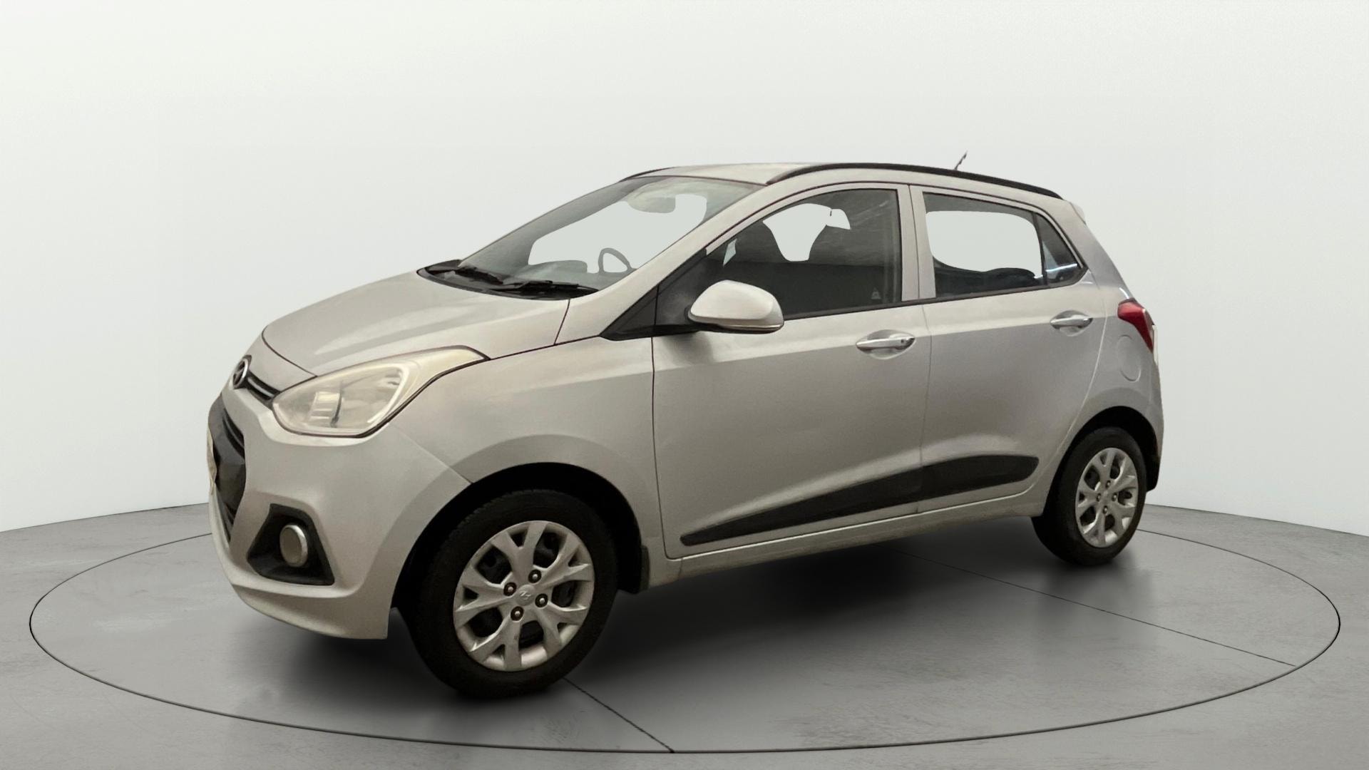 View 2015 Hyundai Grand i10 Sportz 1.2 Kappa Image 35 Used 2015 Hyundai Grand i10 Sportz 1.2 Kappa Image 35