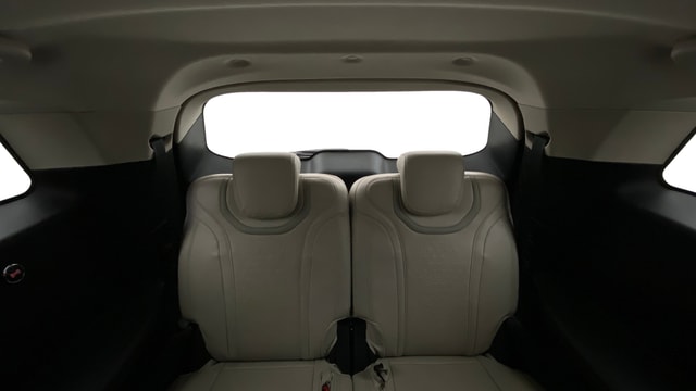 View Mahindra XUV700 Image 13 Used Mahindra XUV700 Image 13