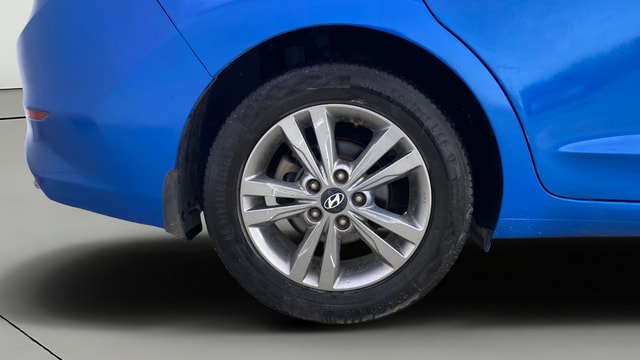 View Hyundai Elantra Image 24 Used Hyundai Elantra Image 24