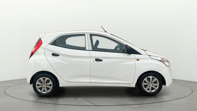 View Hyundai EON Image 8 Used Hyundai EON Image 8