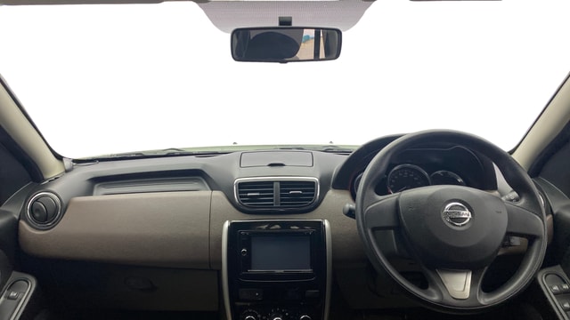 View Nissan Terrano Image 15 Used Nissan Terrano Image 15
