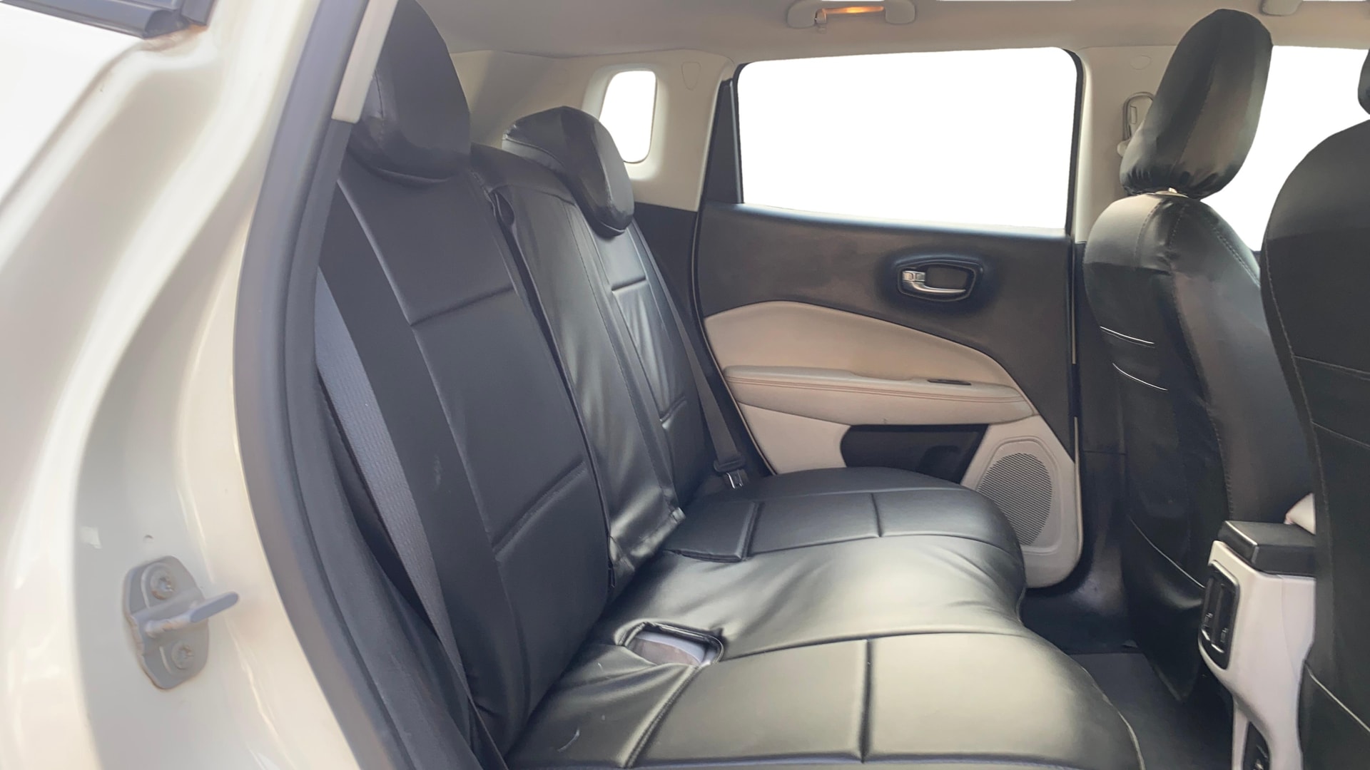View 2018 Jeep Compass Limited 1.4 Multi AIR Petrol DDCT AT BS IV Image 34 Used 2018 Jeep Compass Limited 1.4 Multi AIR Petrol DDCT AT BS IV Image 34