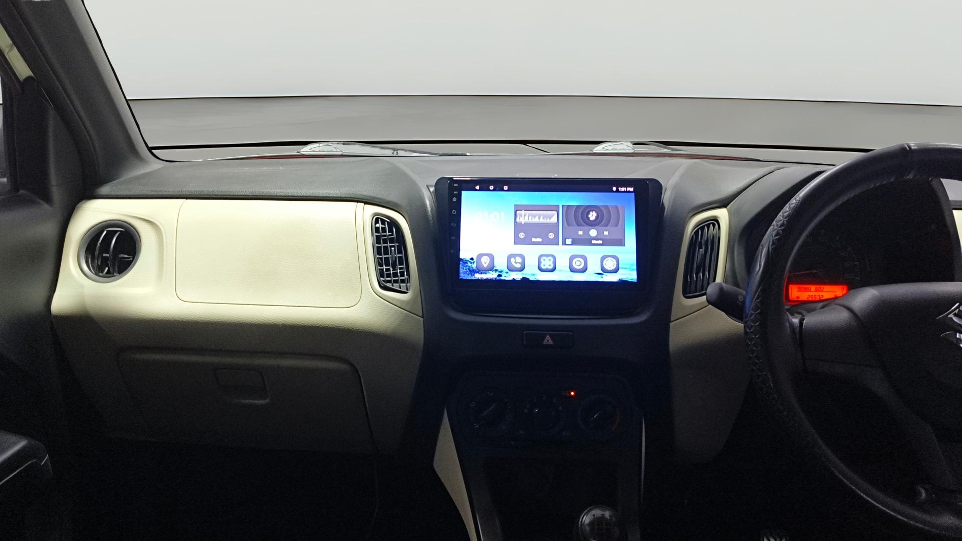 View 2021 Maruti Suzuki 1000 Base Variant Image 31 Used 2021 Maruti Suzuki 1000 Base Variant Image 31