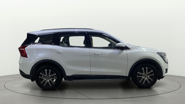 View Mahindra XUV700 Image 29 Used Mahindra XUV700 Image 29