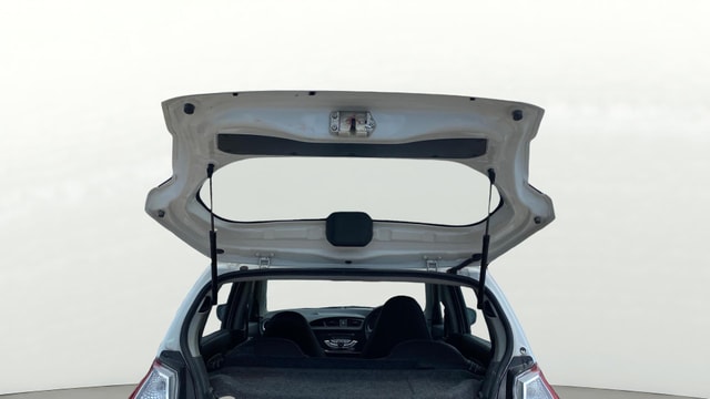 View Maruti Suzuki Alto K10 Image 17 Used Maruti Suzuki Alto K10 Image 17