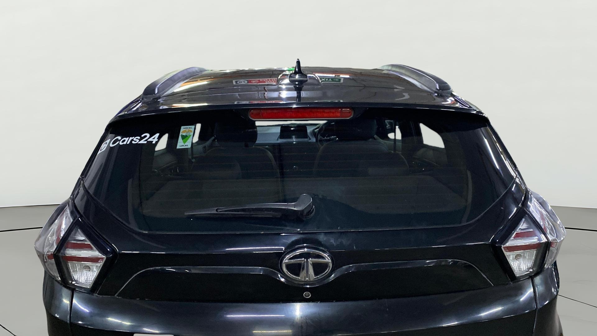 View 2023 Tata Nexon Revotron XE Image 4 Used 2023 Tata Nexon Revotron XE Image 4