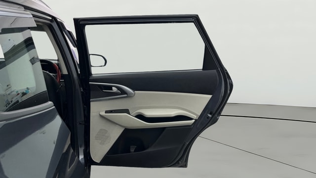 View Kia Carens Image 8 Used Kia Carens Image 8