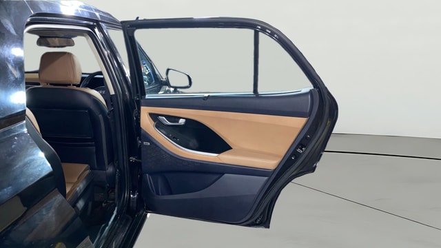 View Hyundai Alcazar Image 8 Used Hyundai Alcazar Image 8