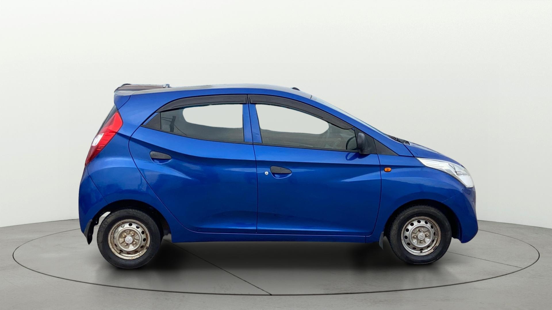 View 2016 Hyundai EON Era Plus Image 8 Used 2016 Hyundai EON Era Plus Image 8