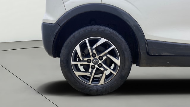View Mahindra XUV300 Image 23 Used Mahindra XUV300 Image 23