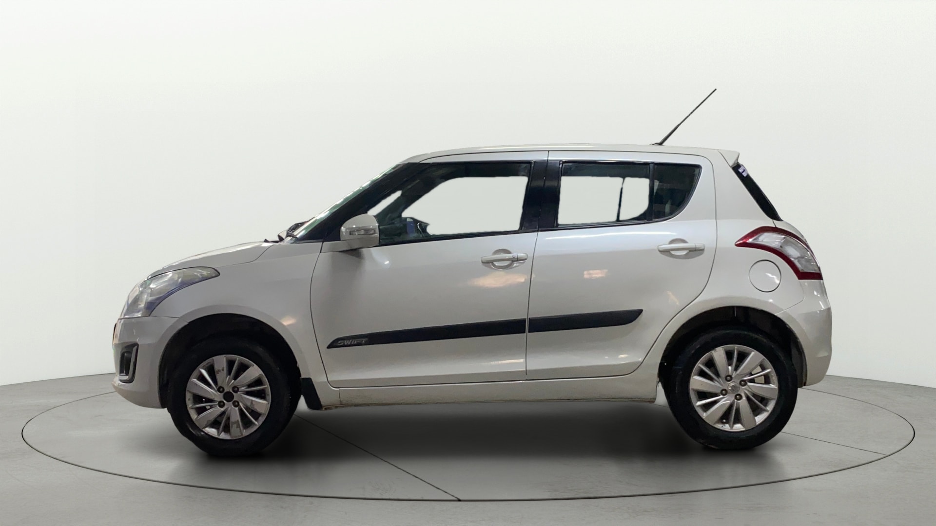 View 2015 Maruti Suzuki 1000 Base Variant Image 28 Used 2015 Maruti Suzuki 1000 Base Variant Image 28