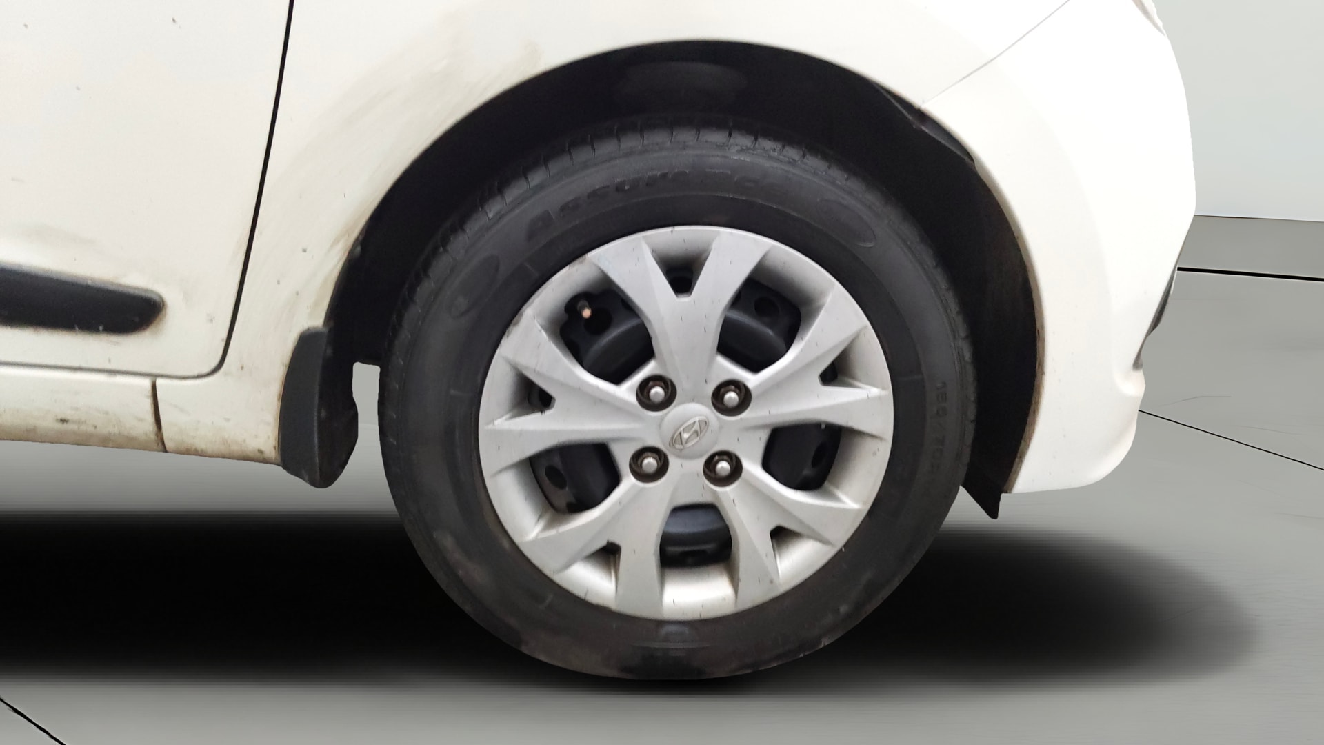 View 2016 Hyundai Grand i10 Magna 1.2 Kappa VTVT Image 40 Used 2016 Hyundai Grand i10 Magna 1.2 Kappa VTVT Image 40