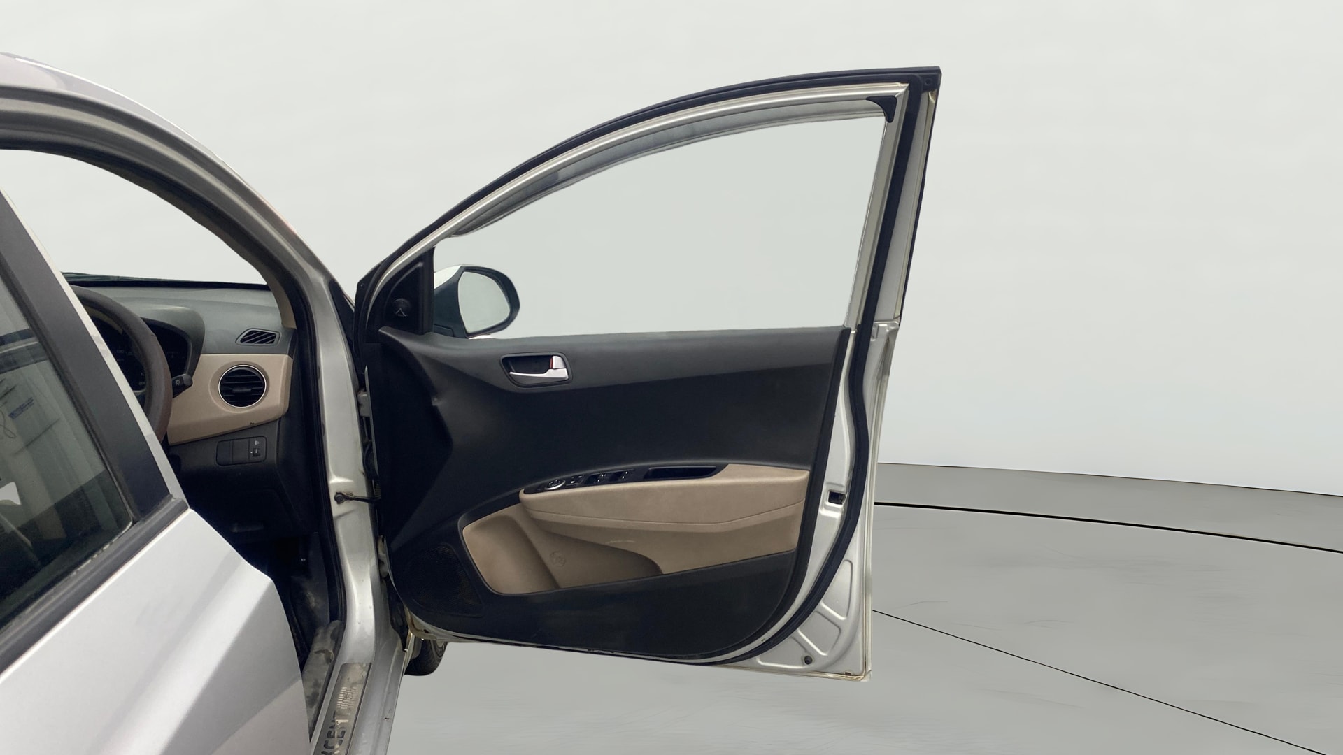 View 2014 Hyundai Xcent S Diesel (O) Image 44 Used 2014 Hyundai Xcent S Diesel (O) Image 44