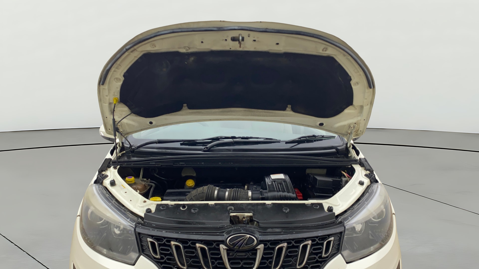 View 2019 Mahindra Marazzo M8 7-Seater Image 19 Used 2019 Mahindra Marazzo M8 7-Seater Image 19