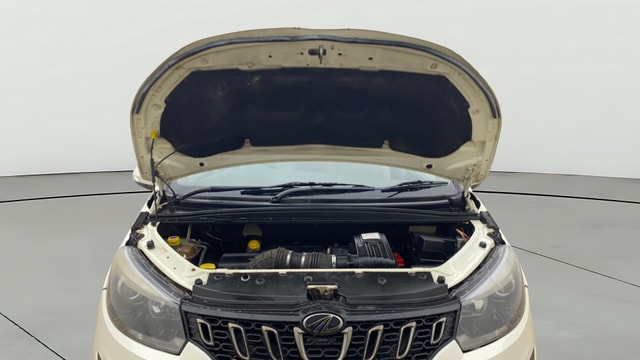 View Mahindra Marazzo Image 19 Used Mahindra Marazzo Image 19