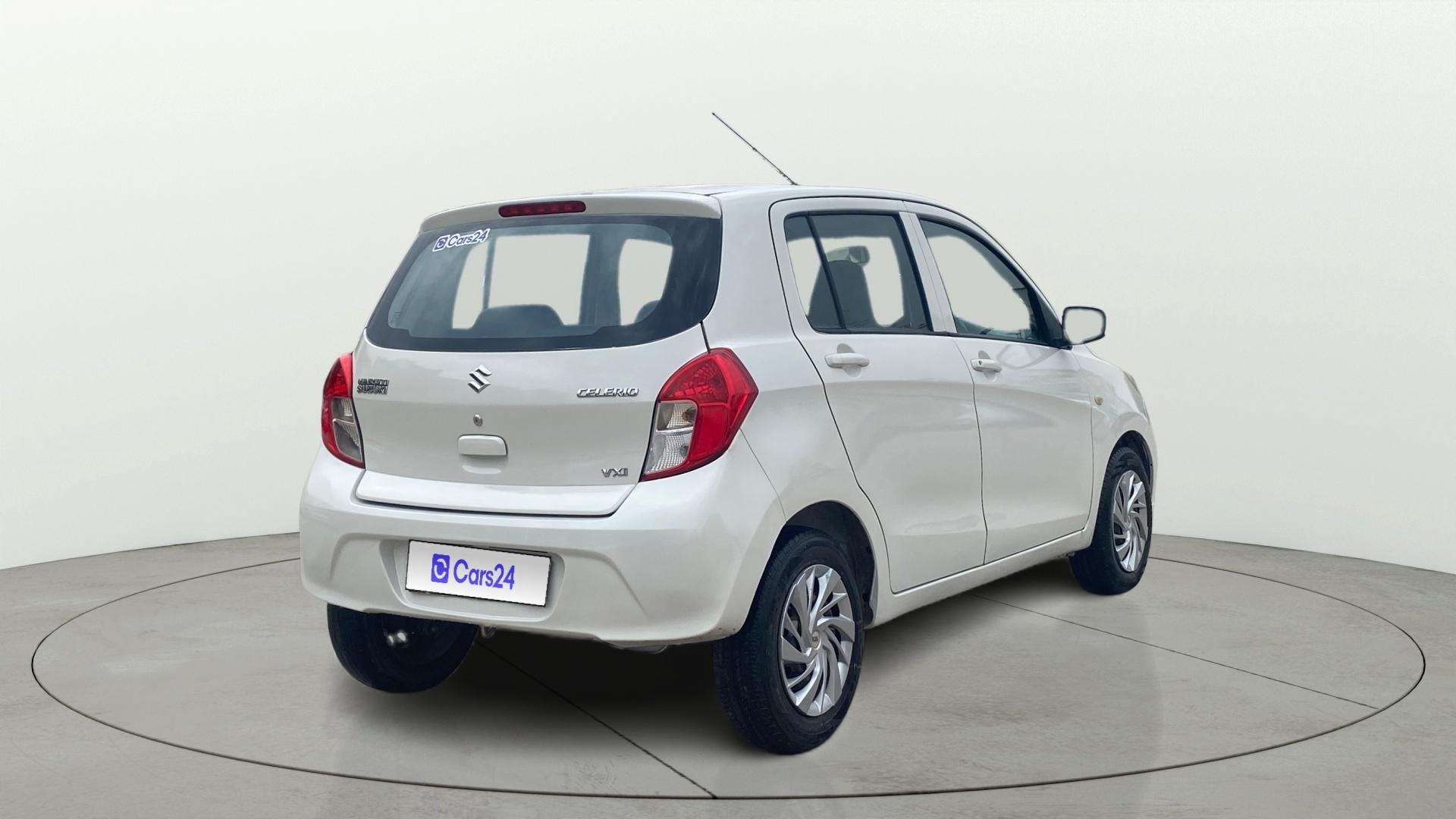 View 2018 Maruti Suzuki 1000 Base Variant Image 41 Used 2018 Maruti Suzuki 1000 Base Variant Image 41