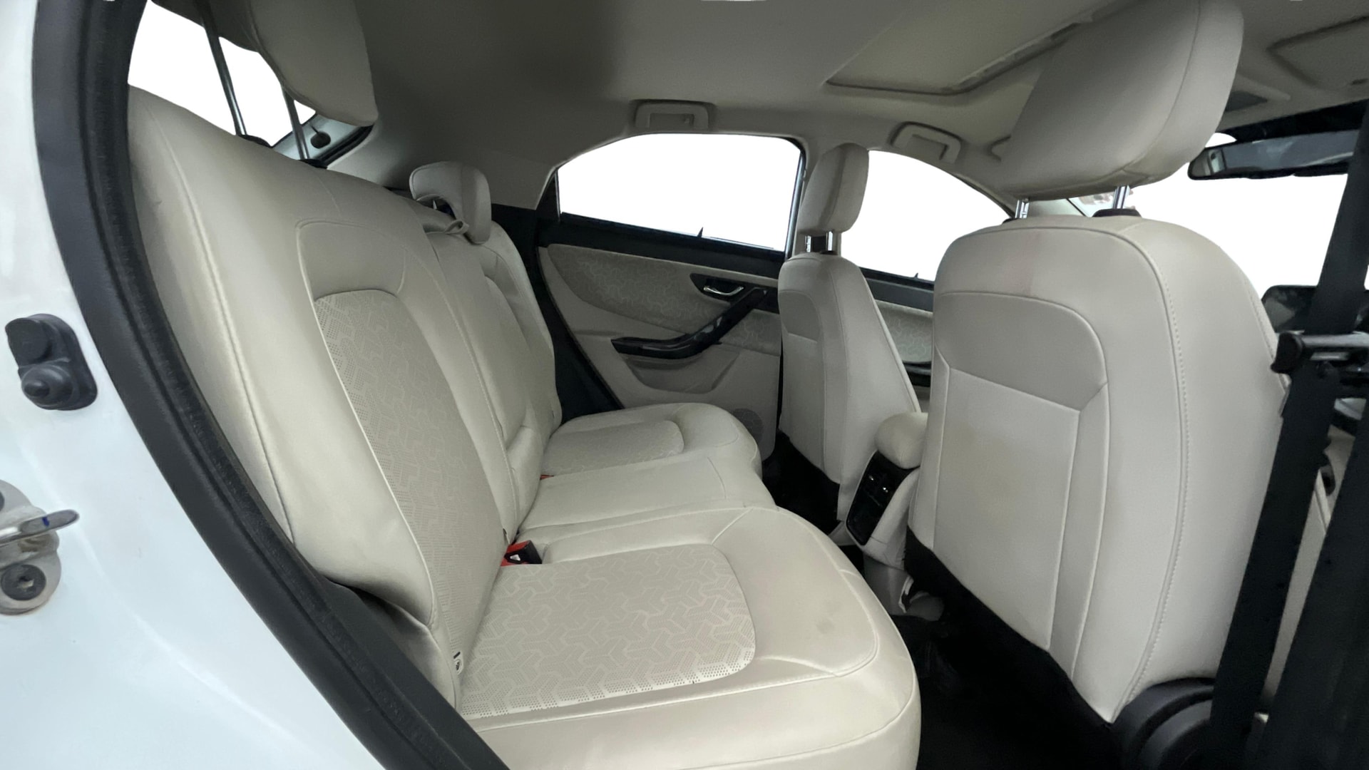 View 2023 Tata Nexon Revotron XE Image 31 Used 2023 Tata Nexon Revotron XE Image 31