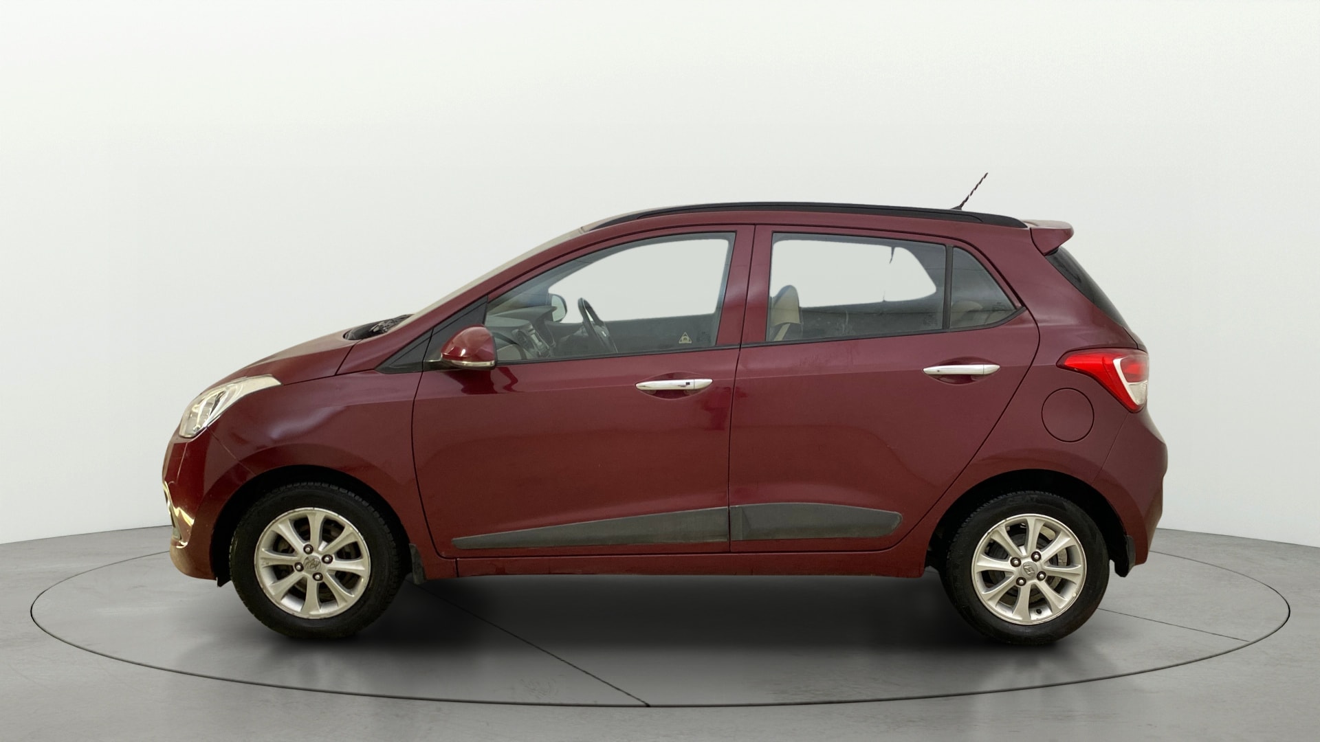 View 2014 Hyundai Grand i10 Asta AT 1.2 Kappa VTVT Image 5 Used 2014 Hyundai Grand i10 Asta AT 1.2 Kappa VTVT Image 5