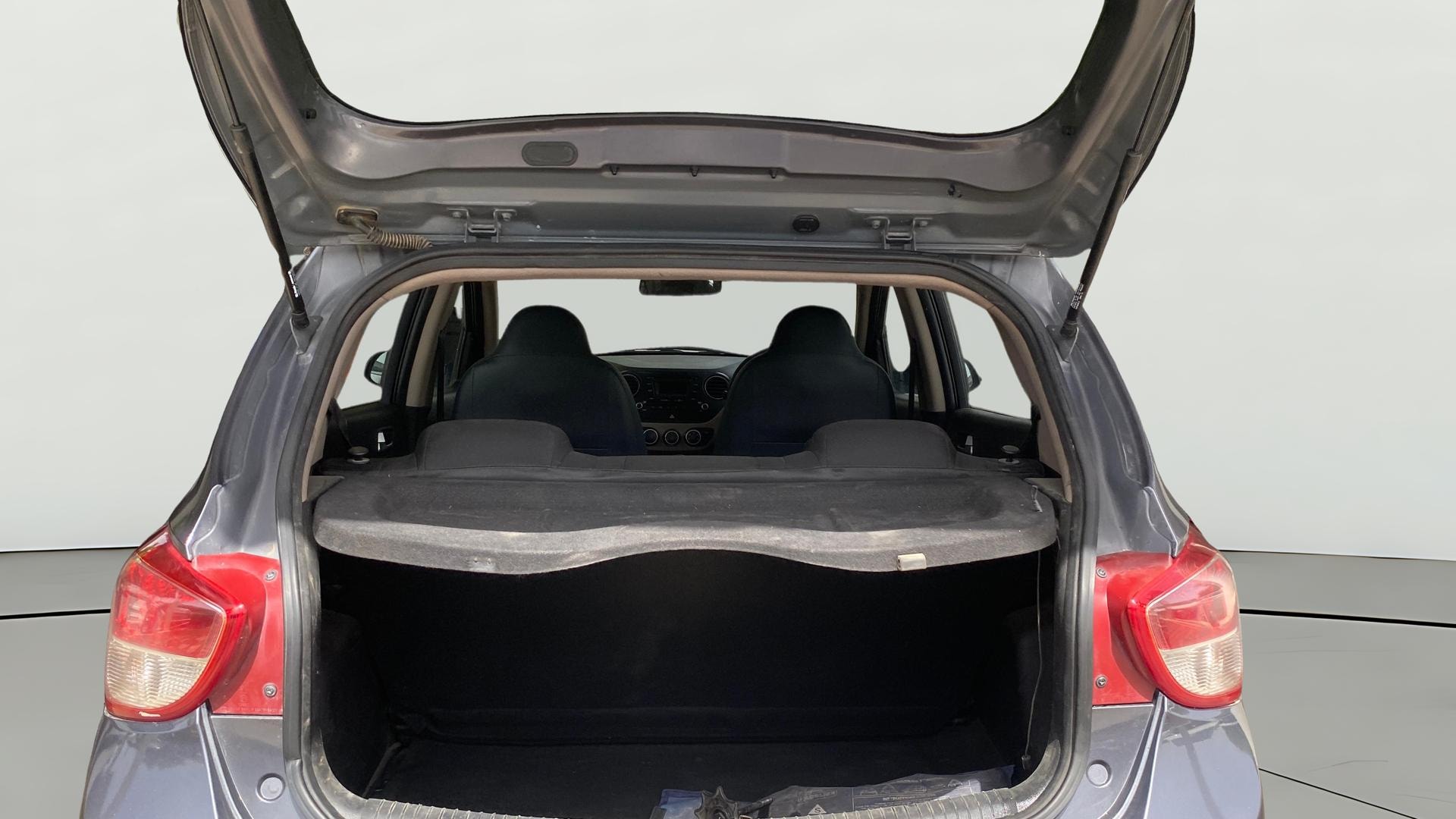 View 2016 Hyundai Grand i10 Sportz 1.2 Kappa Image 36 Used 2016 Hyundai Grand i10 Sportz 1.2 Kappa Image 36