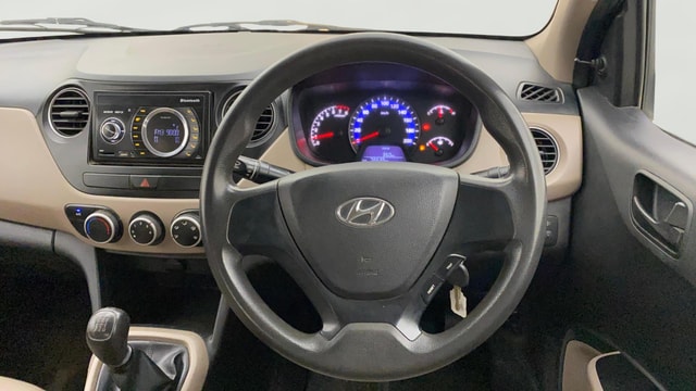 View Hyundai Xcent Image 20 Used Hyundai Xcent Image 20