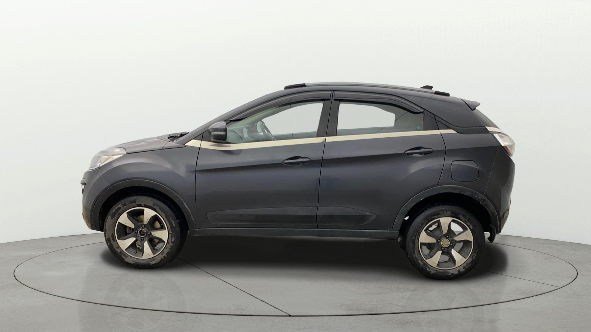 View 2019 Tata Nexon Revotron XE Image 5 Used 2019 Tata Nexon Revotron XE Image 5