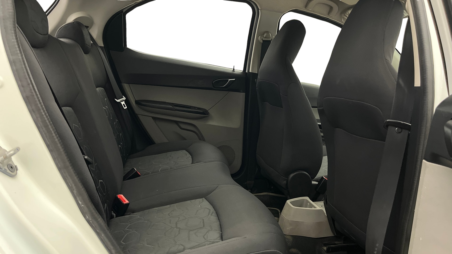View 2016 Tata Tiago Revotorq XB Image 28 Used 2016 Tata Tiago Revotorq XB Image 28