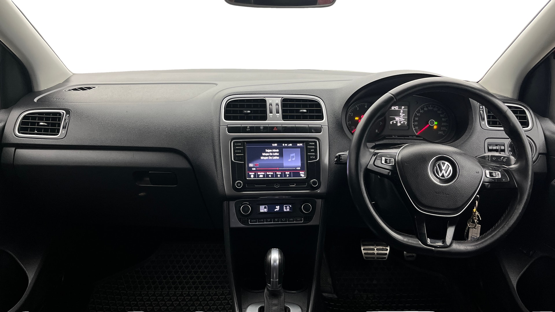 View 2019 Volkswagen Vento 1.2 L TSI Comfortline Petrol AT Image 16 Used 2019 Volkswagen Vento 1.2 L TSI Comfortline Petrol AT Image 16