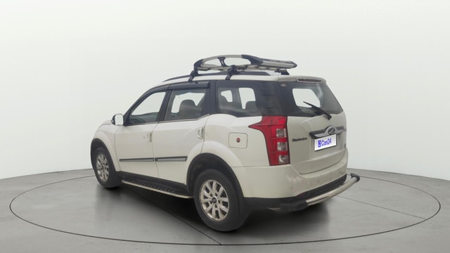View Mahindra XUV500 Image 2 Used Mahindra XUV500 Image 2