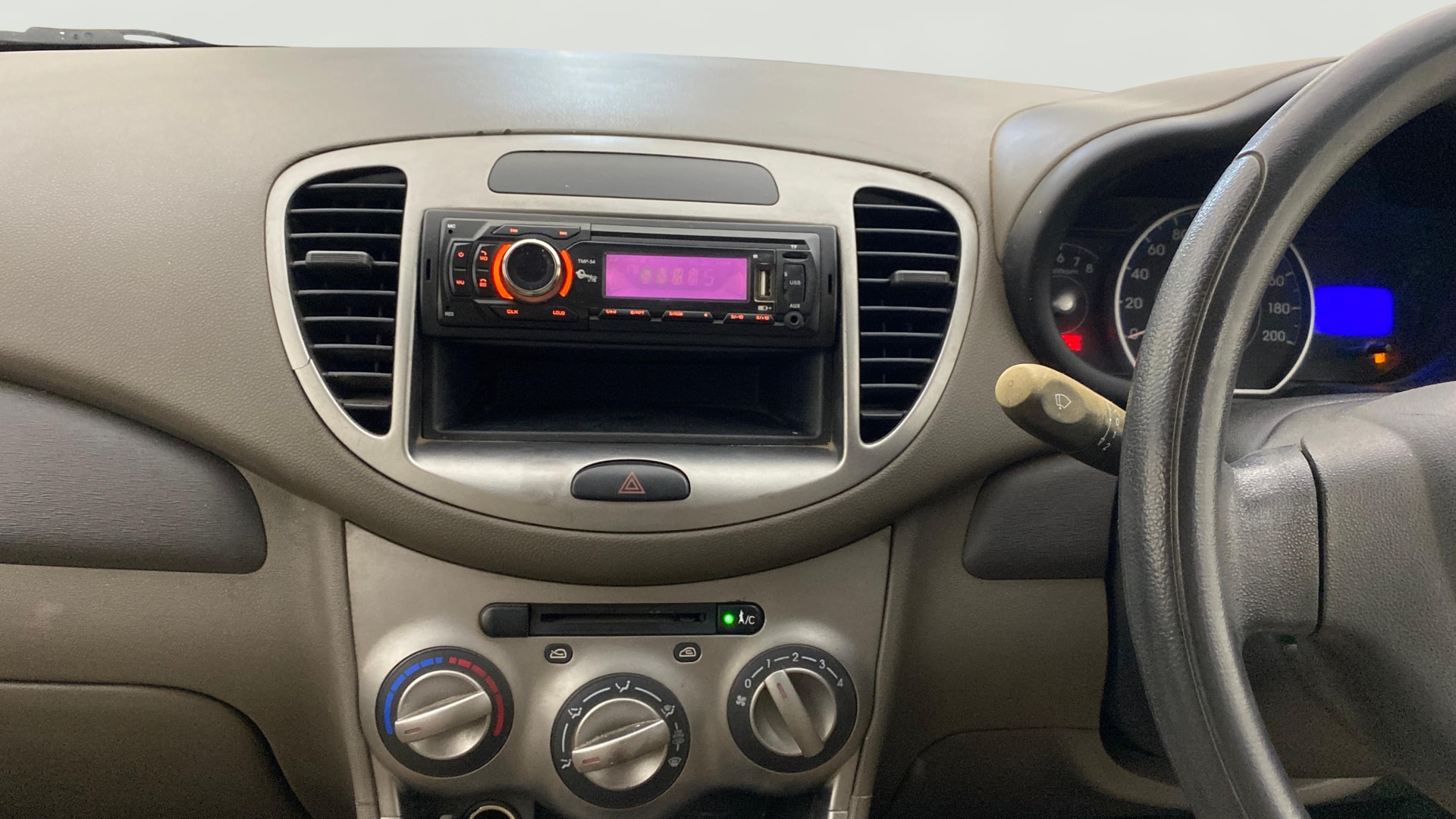 View 2013 Hyundai i10 1.1 Magna Image 17 Used 2013 Hyundai i10 1.1 Magna Image 17
