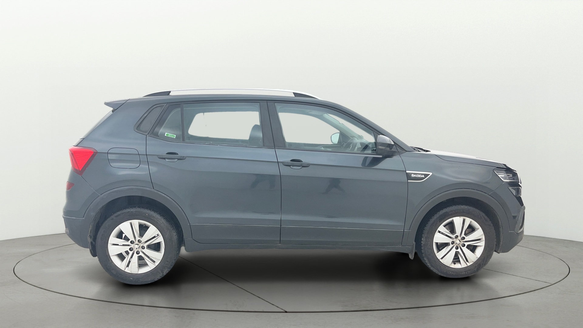 View 2023 Skoda Kushaq Ambition 1.5 TSI MT Image 8 Used 2023 Skoda Kushaq Ambition 1.5 TSI MT Image 8