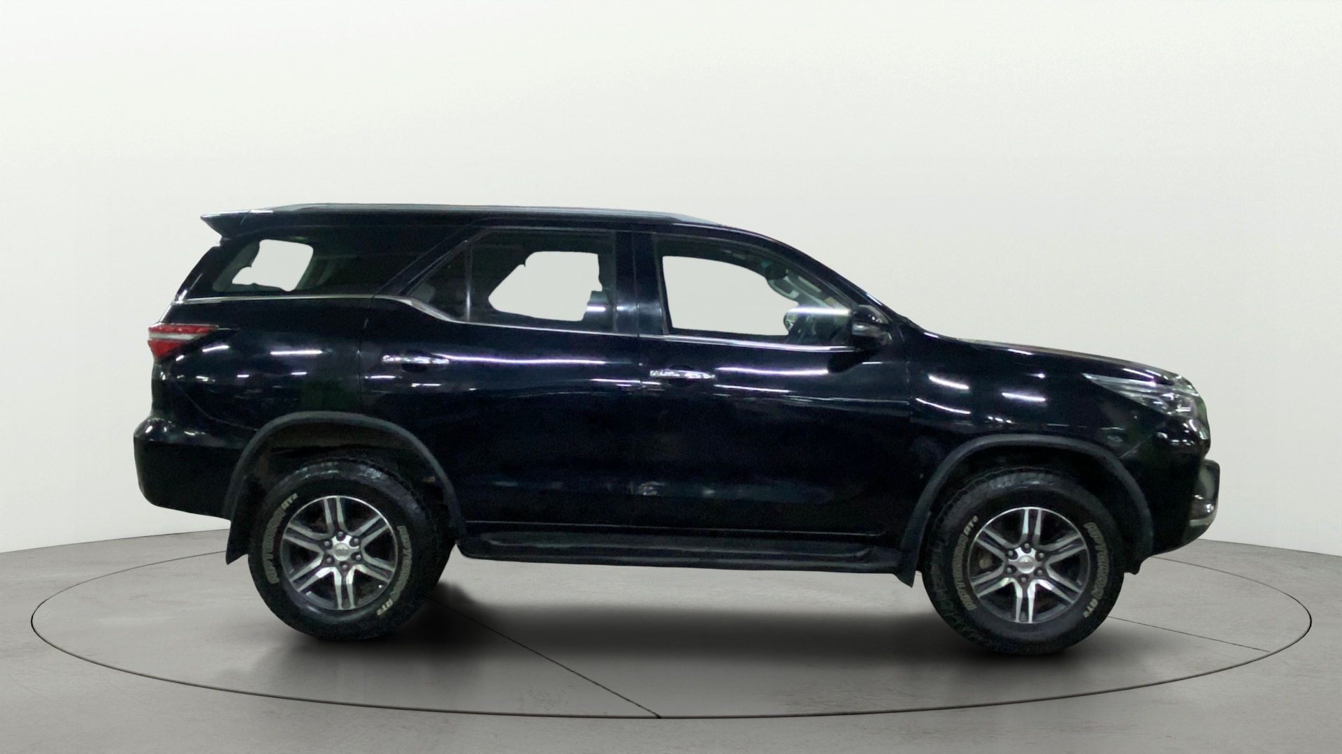 View 2025 Toyota Fortuner 2.7 4X2 AT BS IV Image 29 Used 2025 Toyota Fortuner 2.7 4X2 AT BS IV Image 29