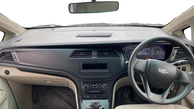 View Mahindra Marazzo Image 16 Used Mahindra Marazzo Image 16