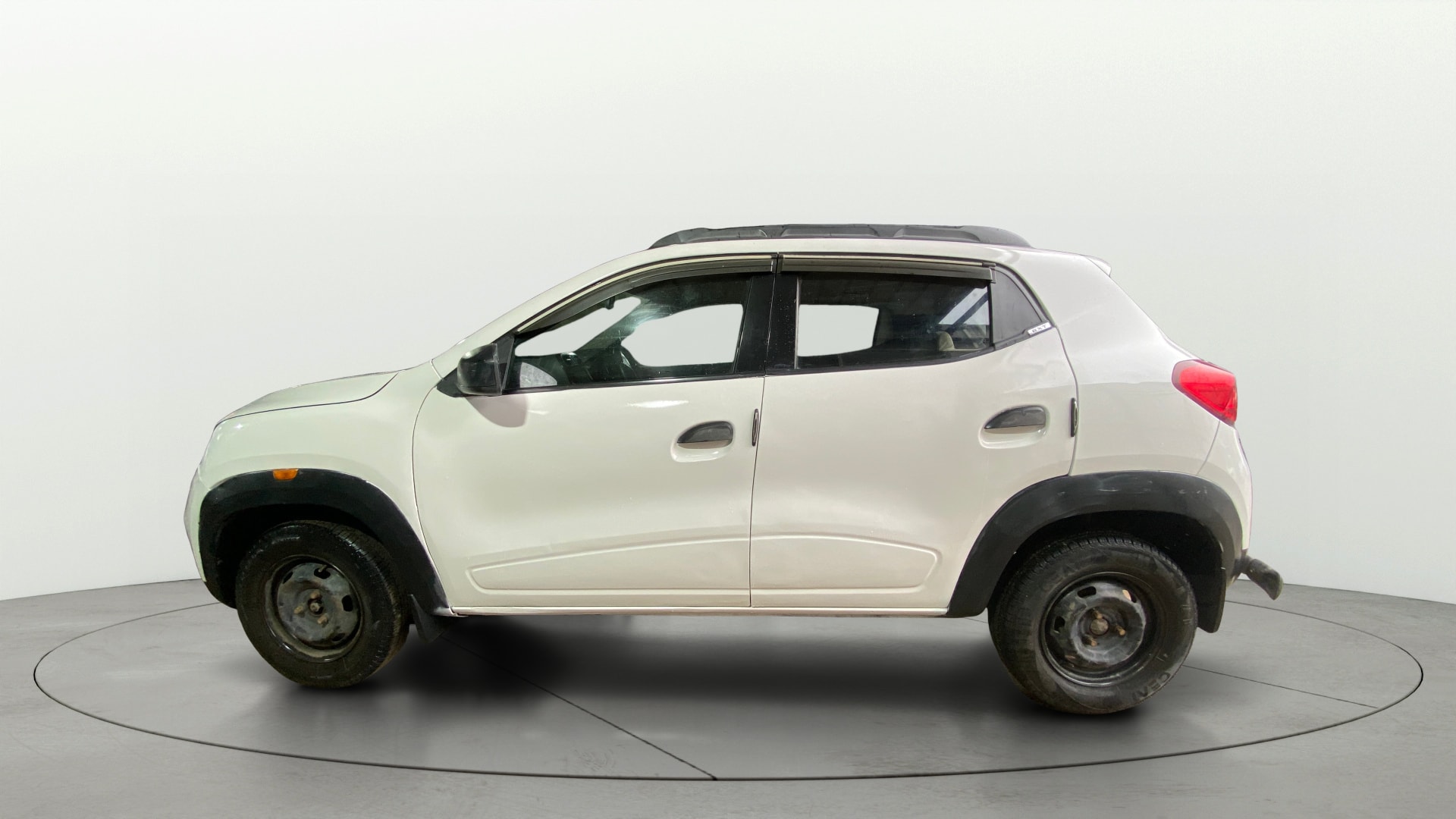 View 2018 Renault Kwid RXL 1.0 BS IV Image 5 Used 2018 Renault Kwid RXL 1.0 BS IV Image 5