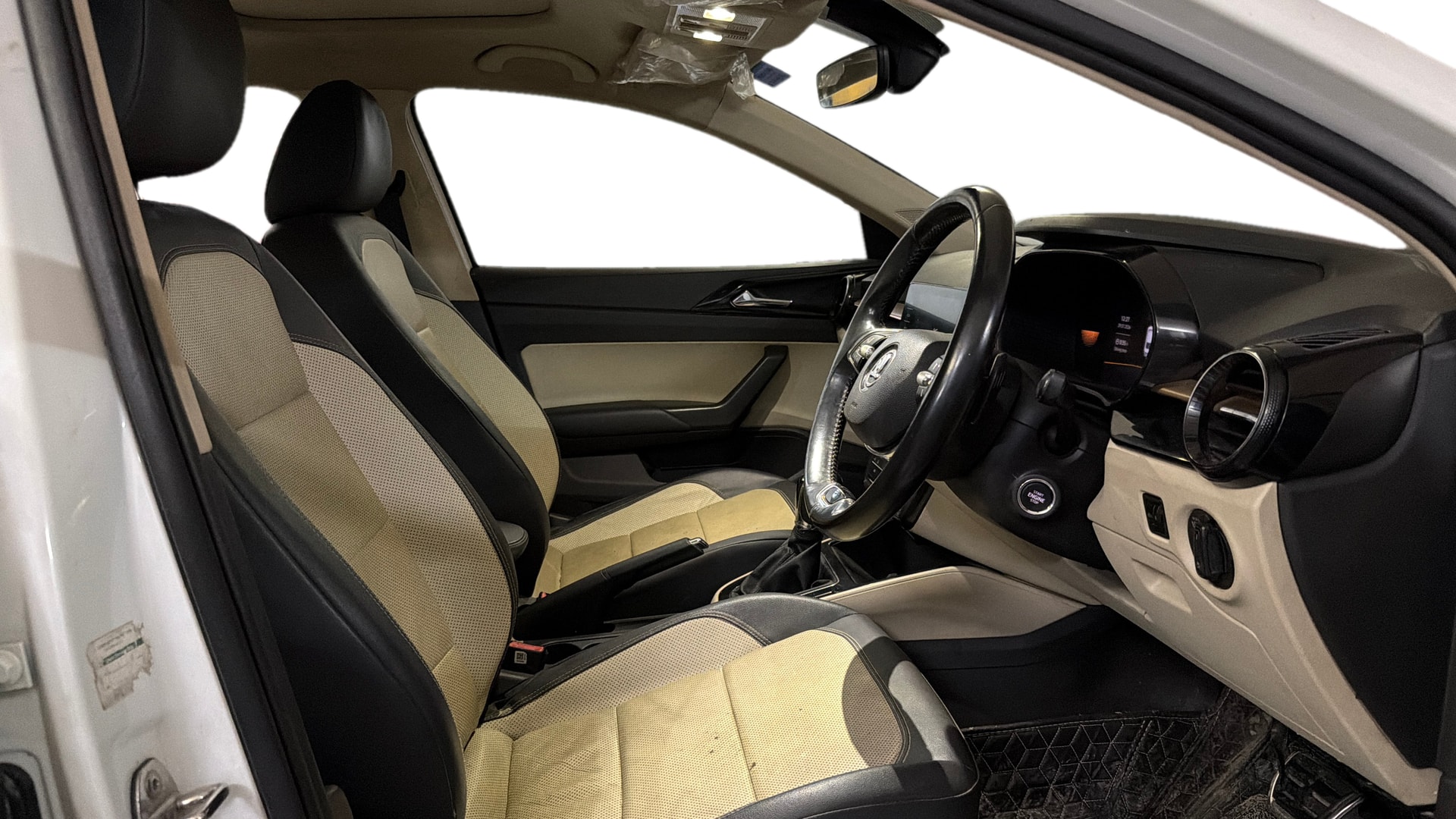 View 2022 Skoda Slavia Style 1.5 TSI DSG Image 28 Used 2022 Skoda Slavia Style 1.5 TSI DSG Image 28
