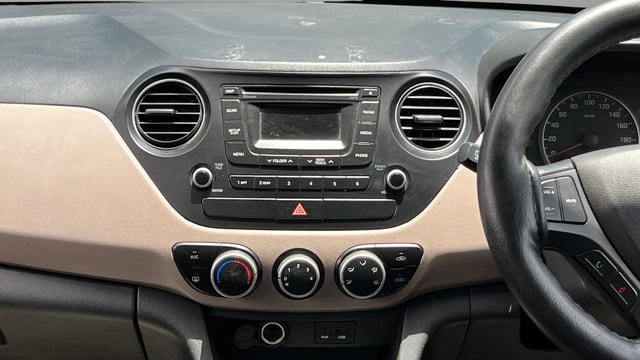 View Hyundai Grand i10 Image 17 Used Hyundai Grand i10 Image 17