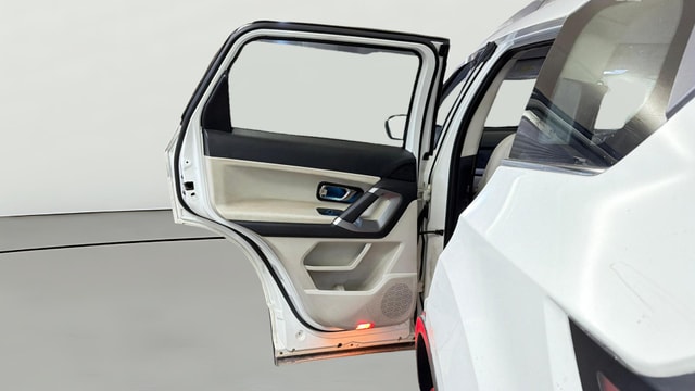View Tata Safari Image 16 Used Tata Safari Image 16