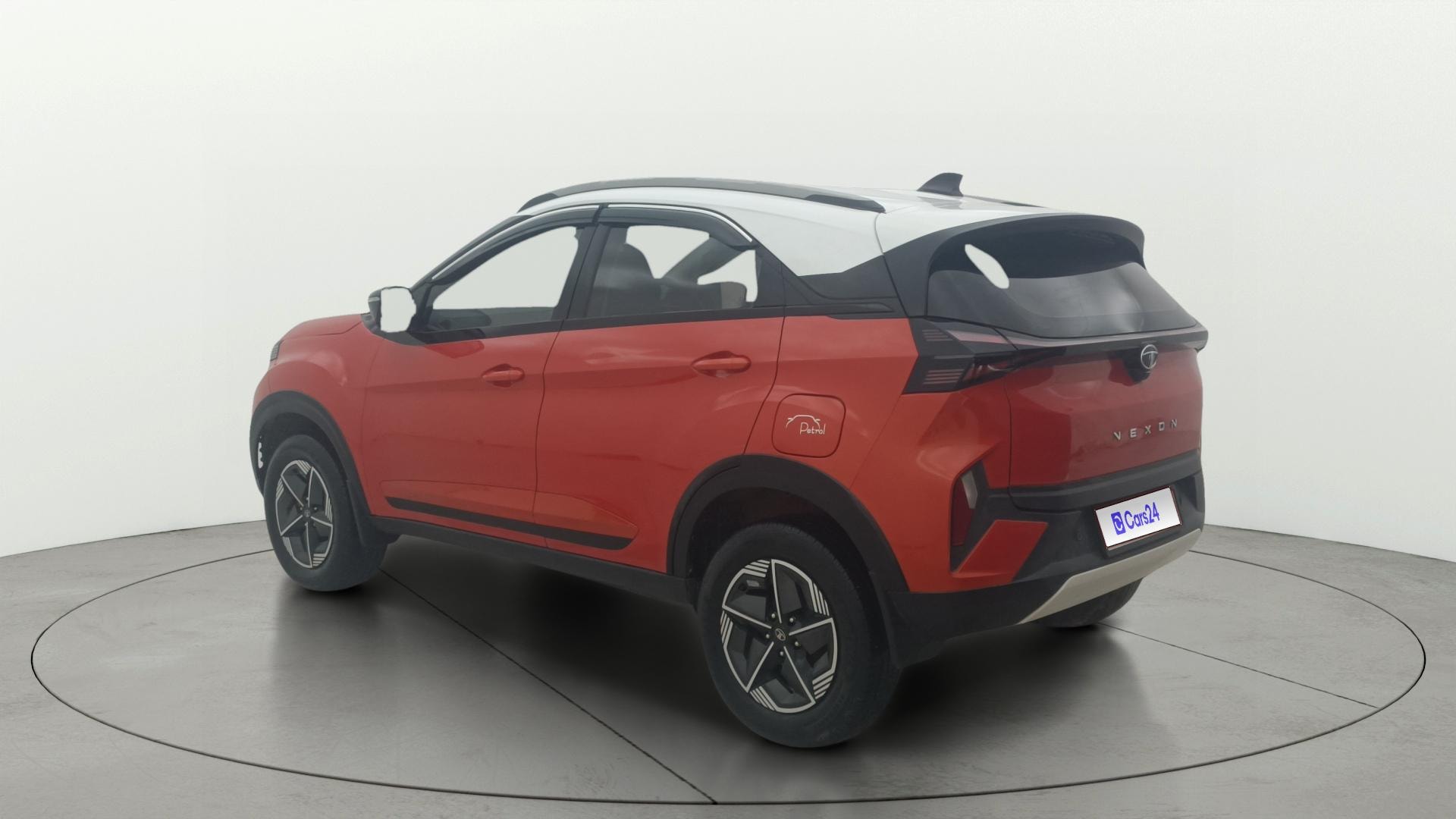 View 2023 Tata Nexon Revotron XE Image 2 Used 2023 Tata Nexon Revotron XE Image 2