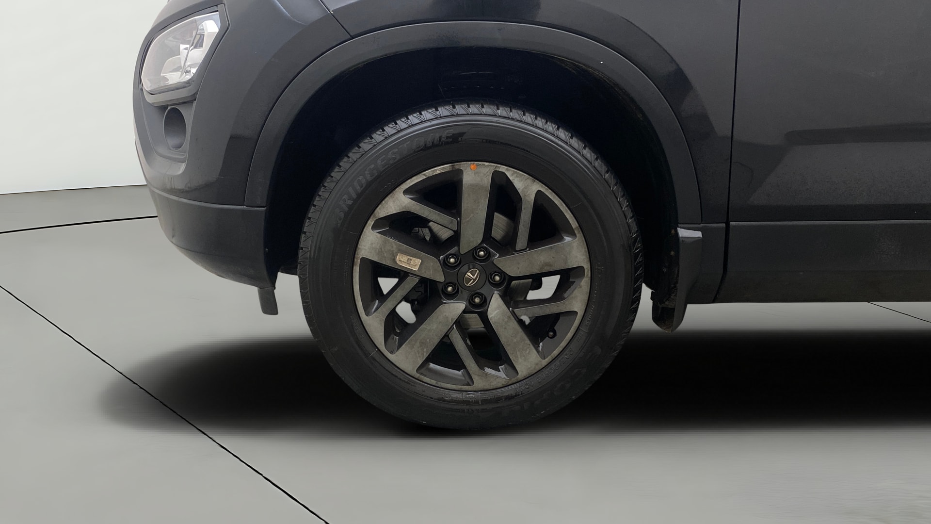 View 2023 Tata Harrier XZA Plus Option Dark Edition Image 30 Used 2023 Tata Harrier XZA Plus Option Dark Edition Image 30
