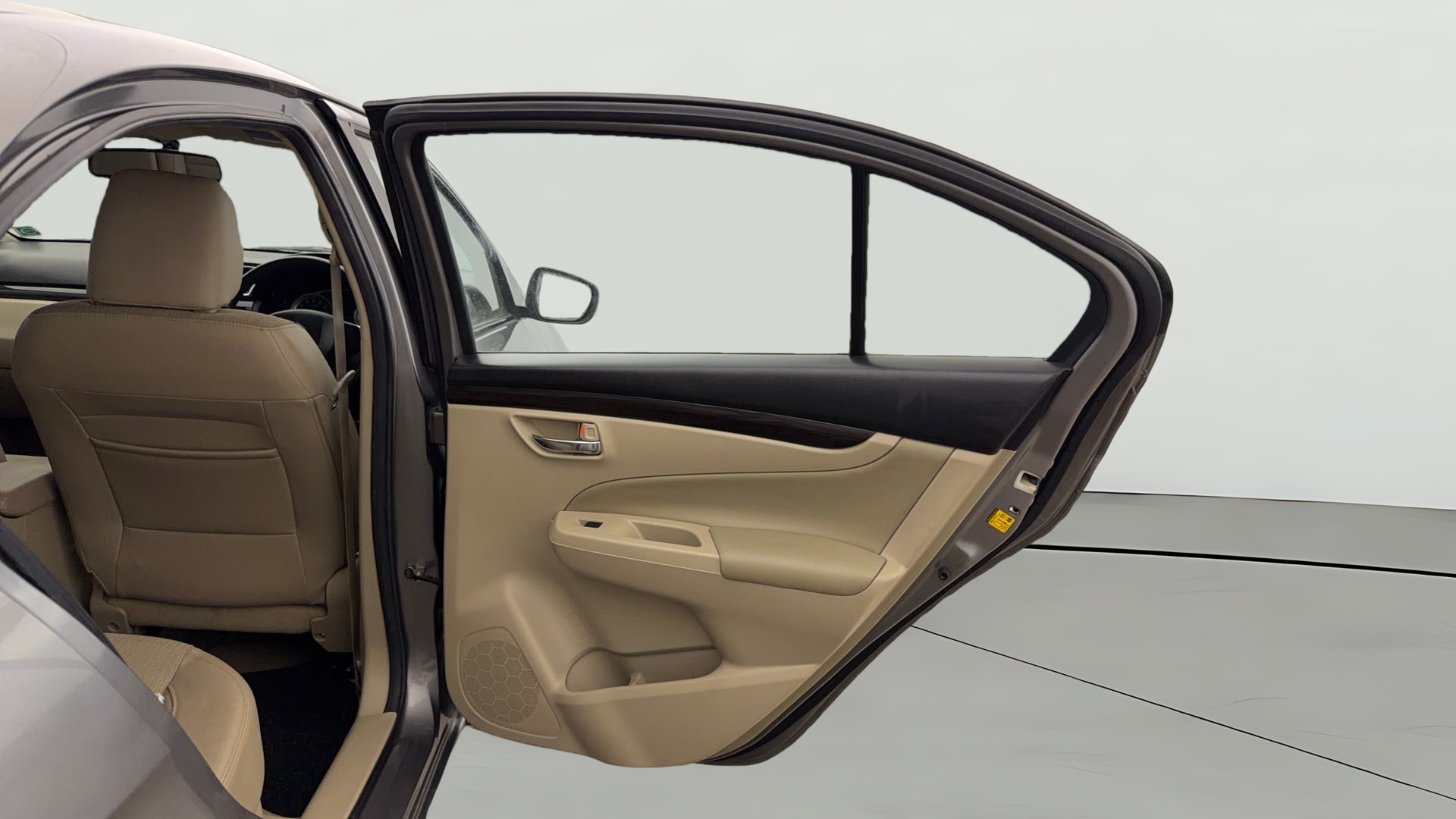 View 2018 Maruti Suzuki 1000 Base Variant Image 5 Used 2018 Maruti Suzuki 1000 Base Variant Image 5