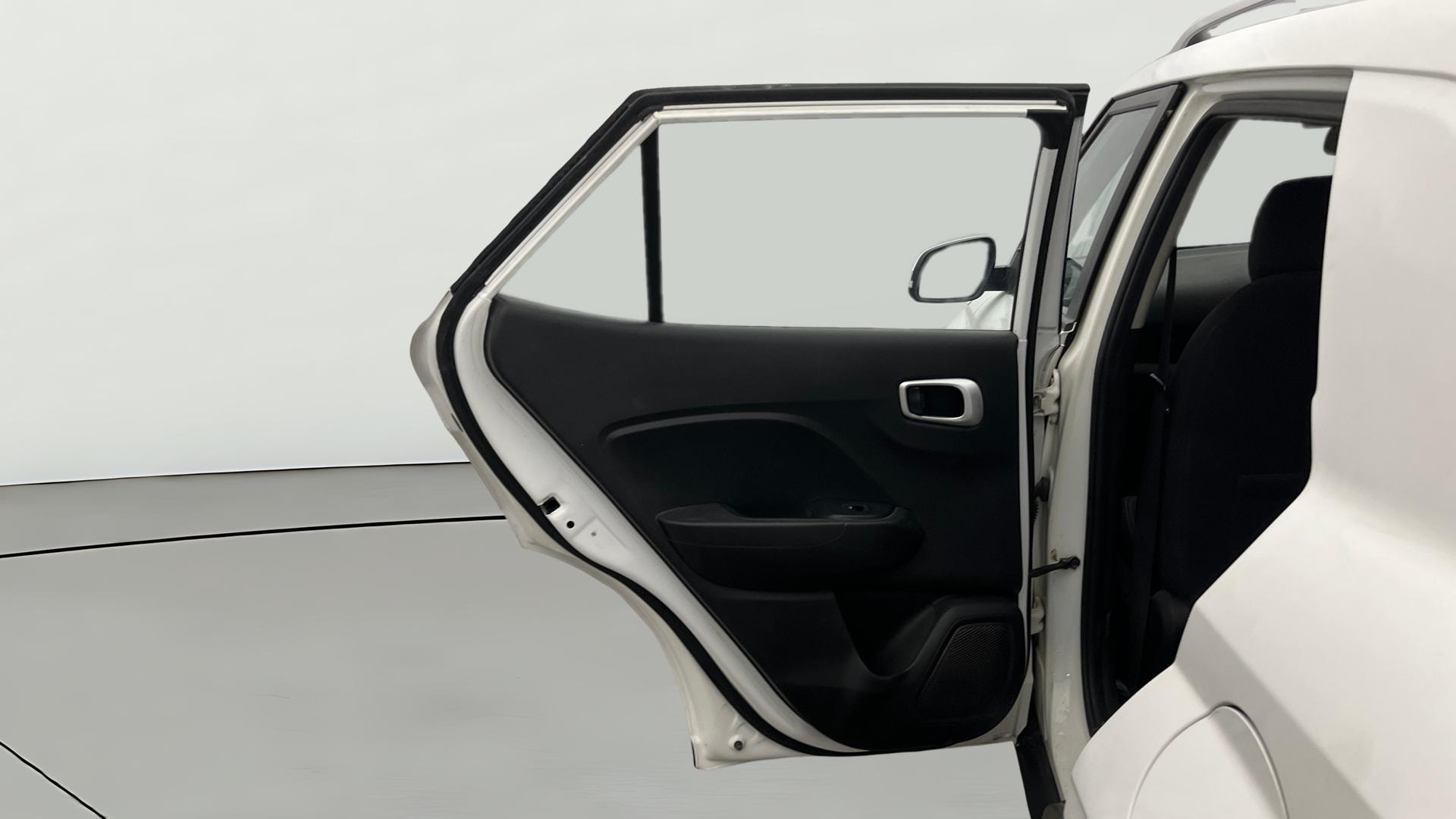 View 2019 Hyundai Venue SX 1.0 Petrol Image 23 Used 2019 Hyundai Venue SX 1.0 Petrol Image 23