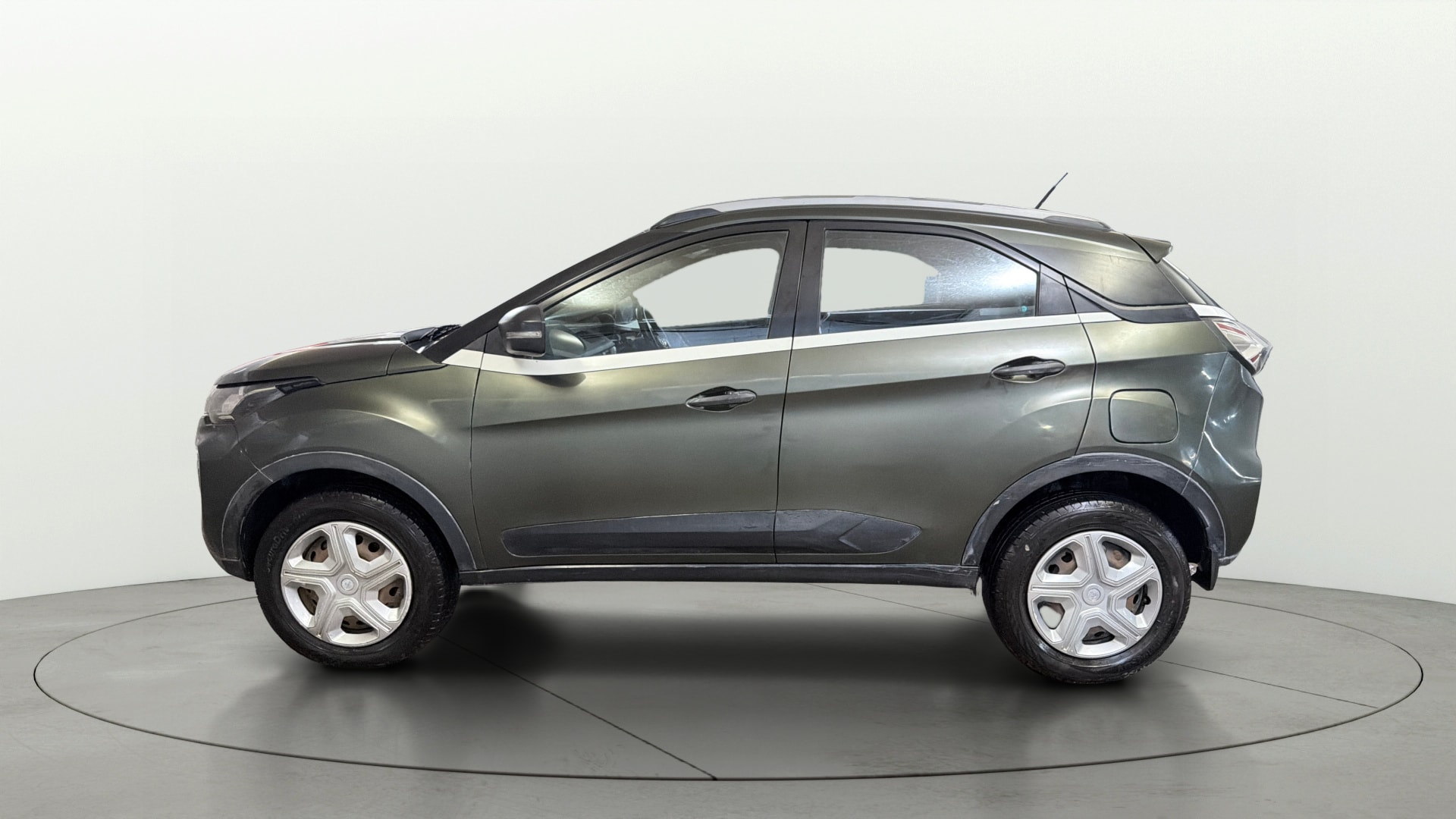 View 2020 Tata Nexon Revotron XMA AMT Image 5 Used 2020 Tata Nexon Revotron XMA AMT Image 5