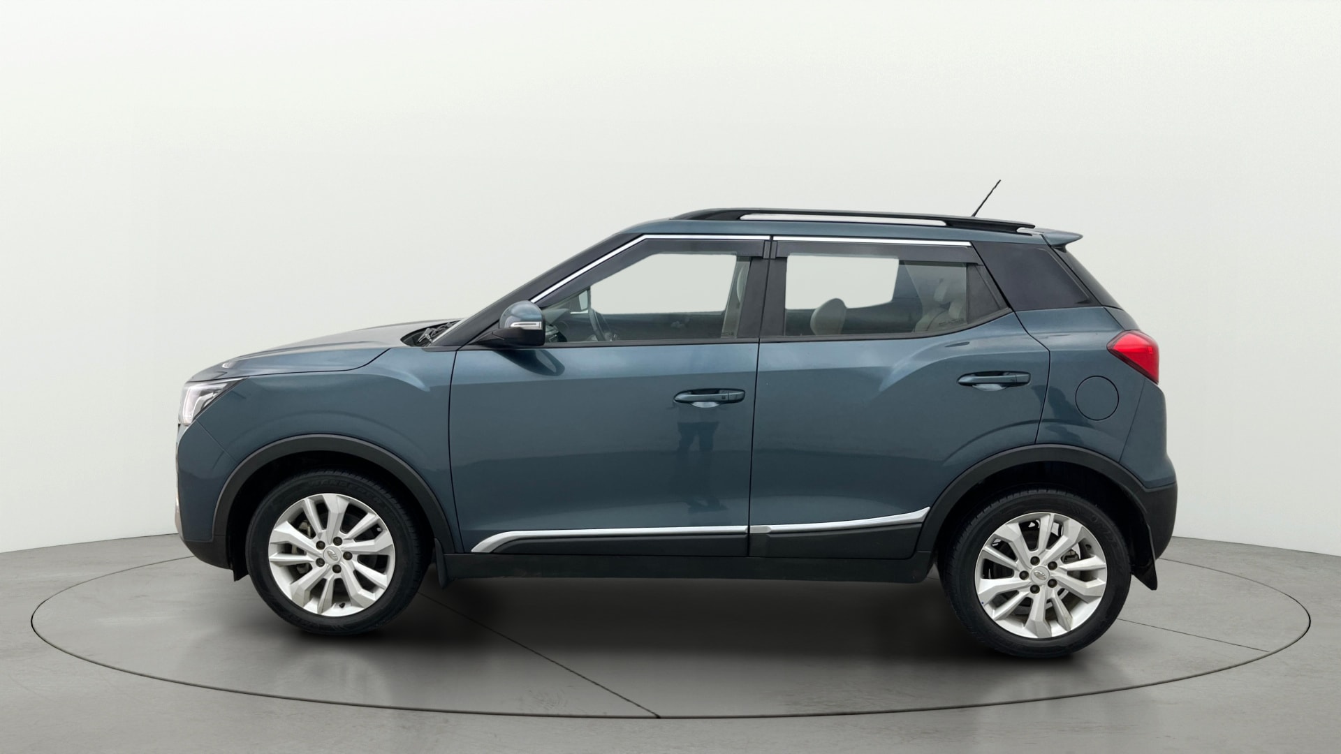 Used 2021 Mahindra XUV300 Used 2021 Mahindra XUV300
